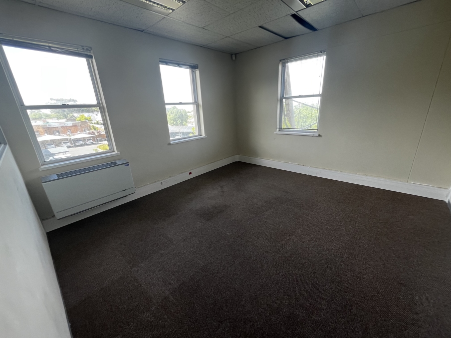 To Let commercial Property for Rent in Rosenpark Western Cape